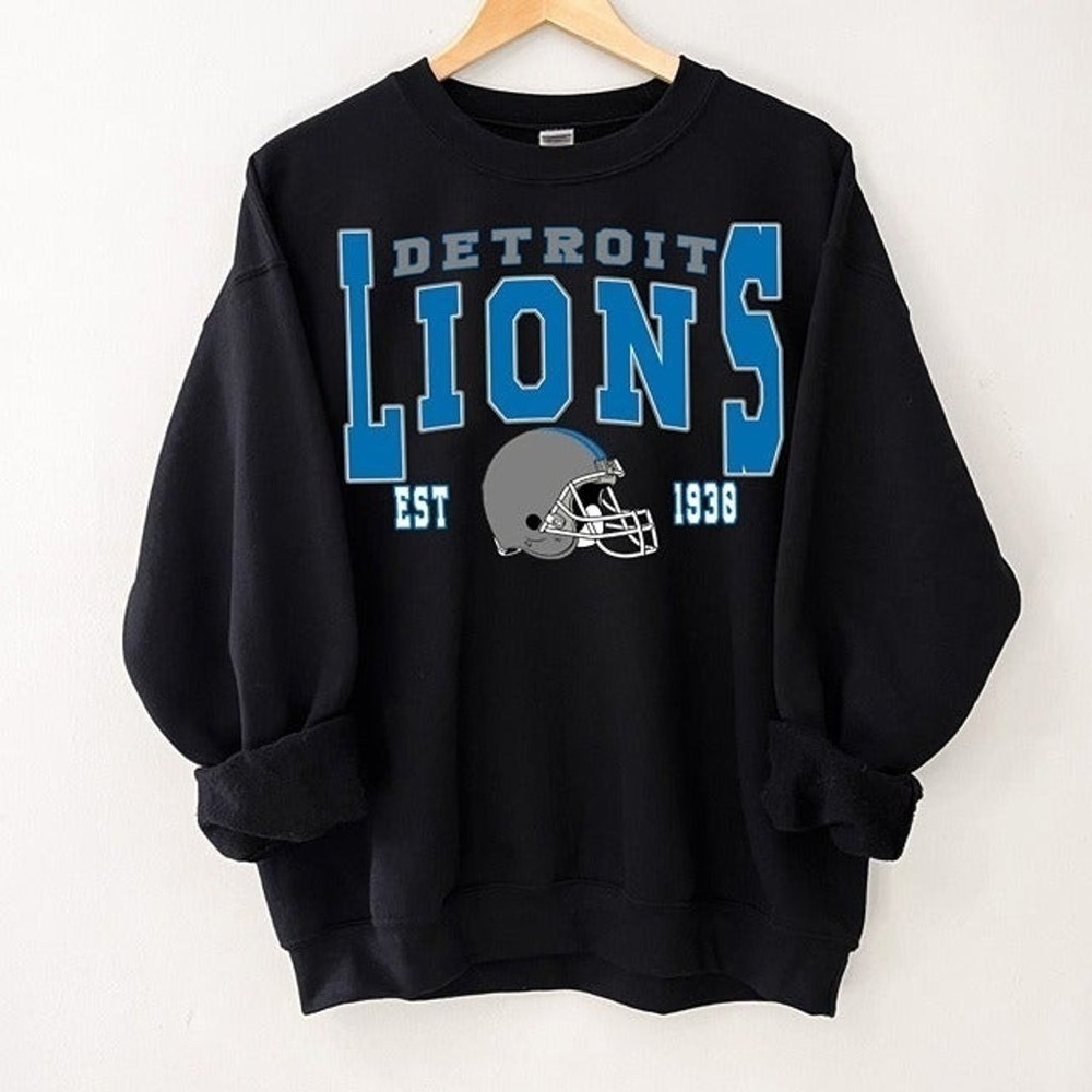 Detroit Lions Retro Football Graphic Fan Sweatshirt